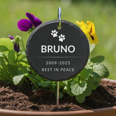 Personalised Round Dog Grave Marker with Metal... Personalised Round Dog Grave Marker with Metal...